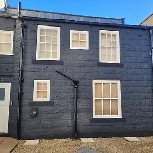 https://hidden-gem-1800s-bank-office-town.yorkshirehotels.net